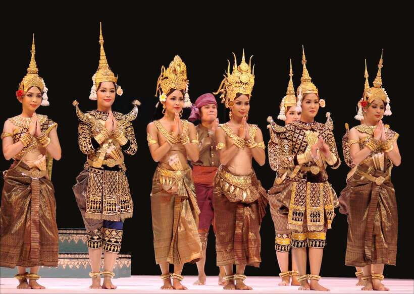 Apsara Dance Show with Dinner by Tuk-Tuk Roundtrip Transfer - Apsara dinner show value in Siem Reap (and why it’s worth 3 hours)