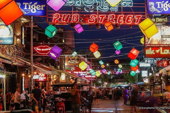 Apsara Show Dinner and Night Market Pub street - Siem Reap Night Market: fast shopping with real atmosphere