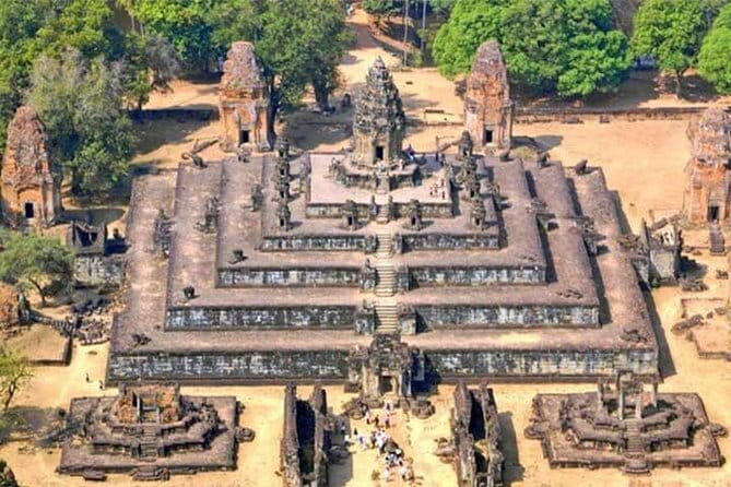 Bakong Temples & Floating Village Tour - Prasat Bakong: Mount Meru Math, Stone Guardians, and the Naga Causeway