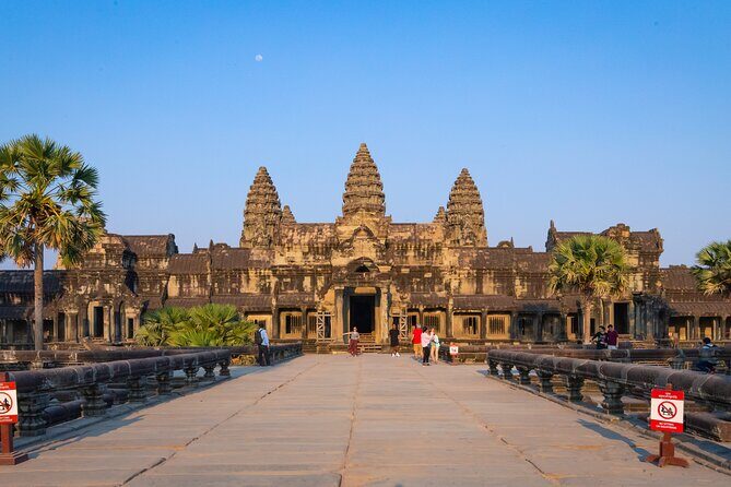 Banteay Srei & Angkor Big Circuit Tour - Stop 5: Preah Khan and the Holy Sword Temple story