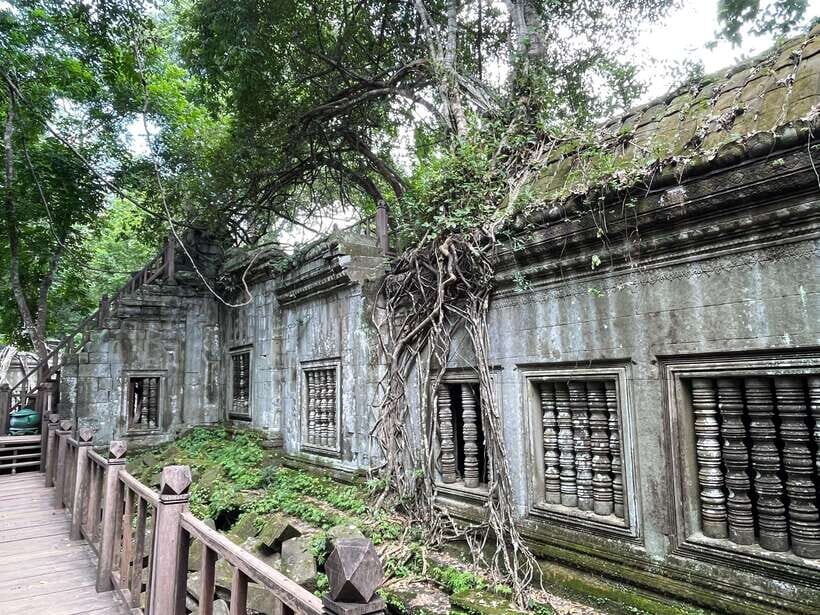 Banteay Srei, Kulen Waterfall & Beng Mealea Small-Group Tour - Pickup timing and the pace of the 10-hour loop