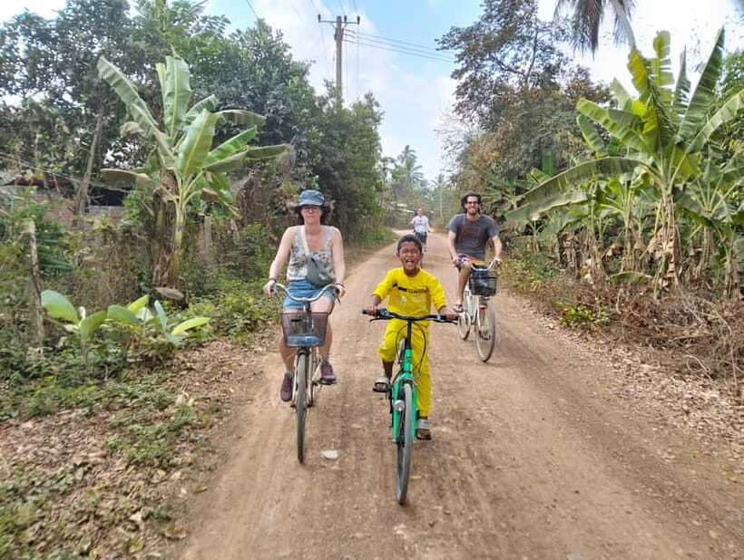 Battambang Village Bike Tour - Stop 5: Monks, Religion, and Alms Walk Moments