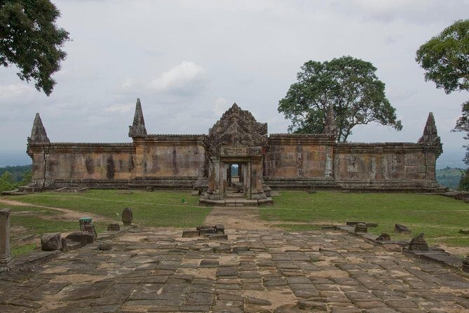 Beng Mealea - Koh Ker & Preah Vihear Private Tour - Stop 1: Beng Mealea temple and breakfast in the ruins