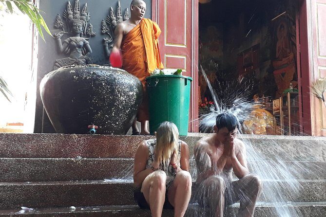 Buddhist Water Blessing and Real Life Experience with Local - Wat Po Banteaychey: the water blessing you can feel