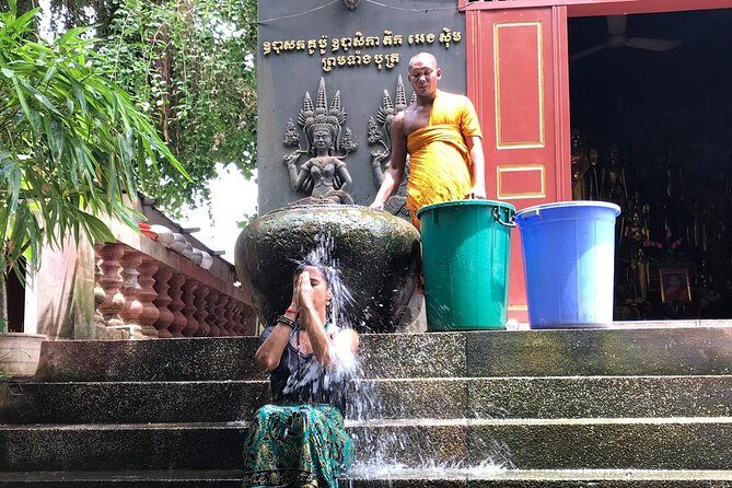 Buddhist Water Blessing and Real Life Experience with Local - The local market stop: how people buy food, not how markets sell tourists