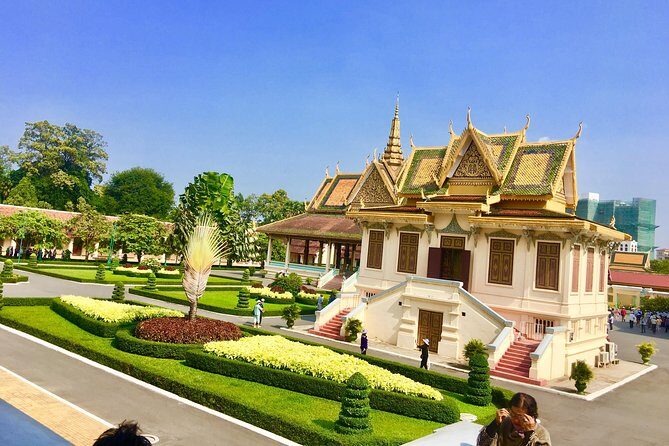 Cambodia 7 Days Private Tour from Angkor Temples to Coastline - Phnom Penh in one day: Royal Palace elegance plus S-21 and Choeung Ek