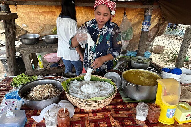 Cambodia Food Tour - Independence Monument meeting point: easy start, low stress