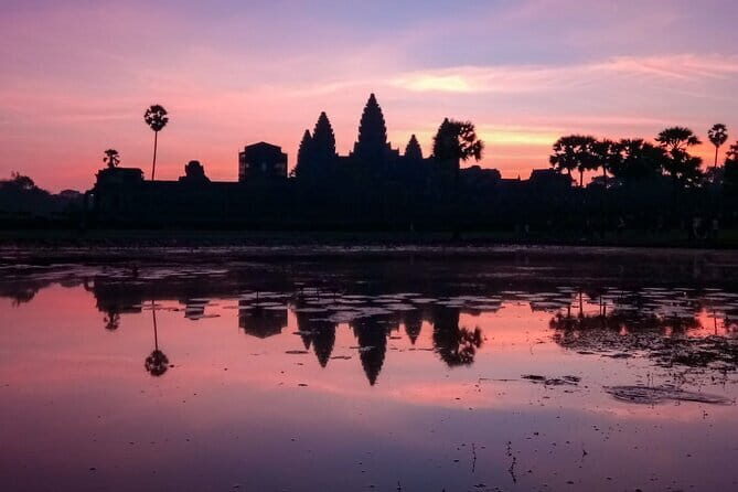 Classic Angkor Wat Sunrise Full Day Private Guide Tour - Quick hits before you go