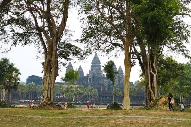 Classic Angkor Wat Sunrise Full Day Private Guide Tour - Value check: what $93.50 per group really buys