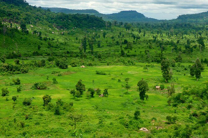 Day Trip to Phnom Kulen Mountain from Siem Reap - Temple clothing rules: elbows and knees are not optional