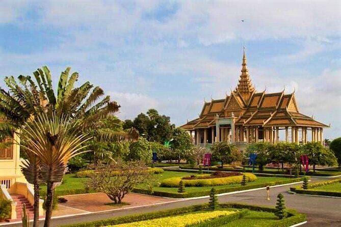 Discover Cambodia 8 Days from Siem Reap to Koh Trong -Phnom Penh - Day 7: Royal Palace and Silver Pagoda, then Phnom Penh’s central monuments