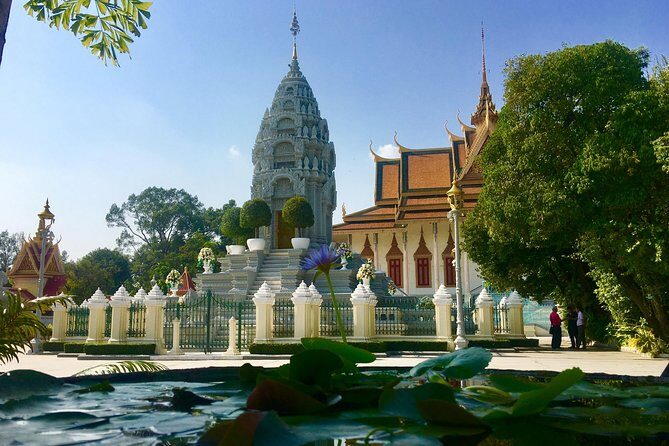 Discover Cambodia 8 Days from Siem Reap to Koh Trong -Phnom Penh - Day 1 in Siem Reap: arriving without losing your day