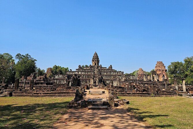 East Corner of Siem Reap - Roluos Group & Countryside - A quiet ride into Hariharalaya’s Roluos Group