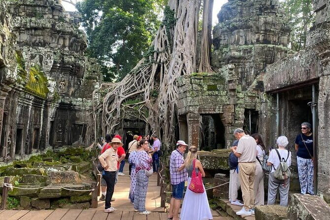 Exclusive Angkor temples and Small group temples tours - The Terrace of the Elephants and the Leper King: odd details that stick with you