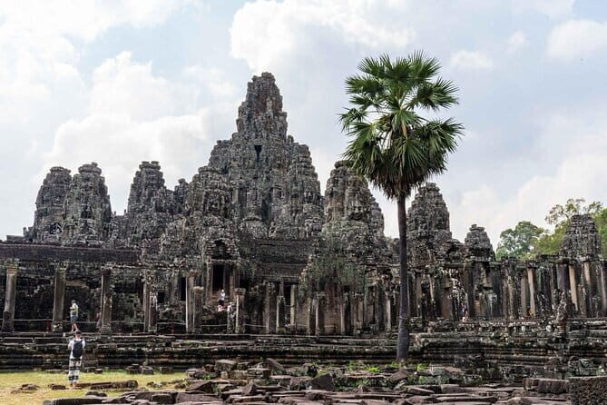 Explore Angkor Sunrise Spectacle a Full Day Temples Tour - Why the 4:30am start matters at Angkor Wat