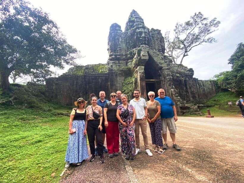 Explore Angkor Temple With Tour Guided - South Gate of Angkor Thom: Four Faces, One Big Message