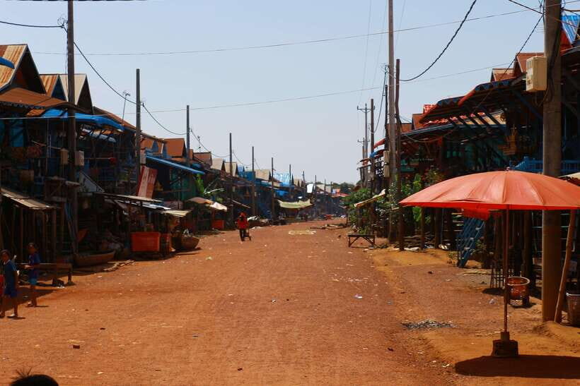 Exploring the Enchanting Kampong Phluk Floating Village - Price and What You Get for $26