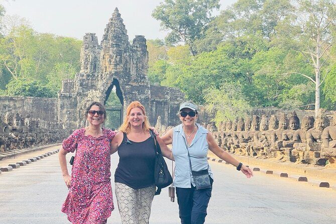 Exploring the Mystical Temples of Banteay Srei and Beng Mealea - What the Guide and Photographer Actually Change for You