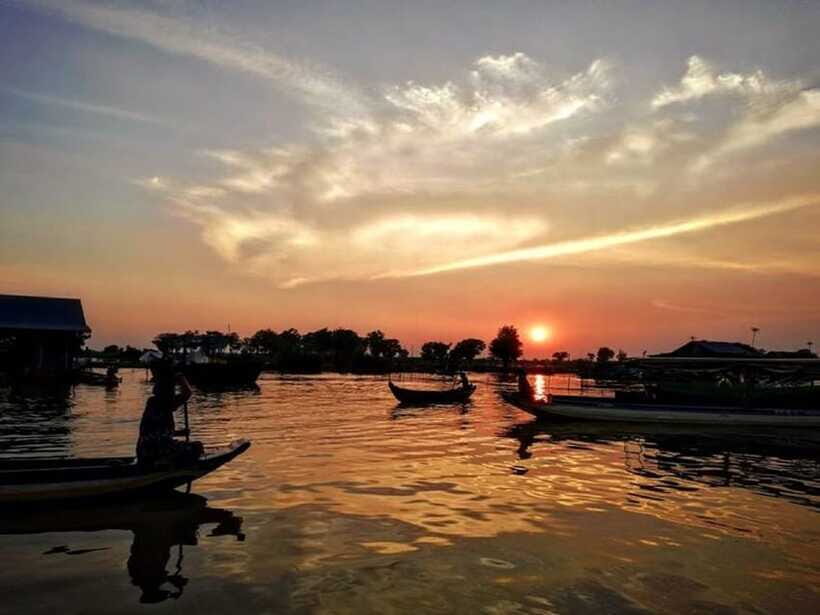 Floating Village and Tonlé Sap Sunset Tour - Snacks, Drinks, and the Value of What’s Included for $49