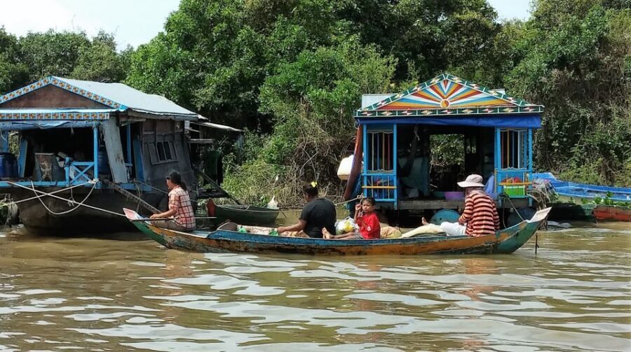 Floating Village-Mangroves Forest Tonle Sap Lake Boat Tour - Crocodile Farm and Barbecue Stop: Decide Your Comfort Level