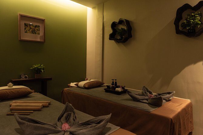 Four Hand Bliss (65 Mins) + Free Pick up or Drop Back - Why This Four-Hand Massage Fits Siem Reap