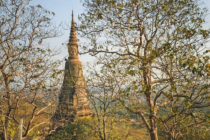 ( Free eSim) Oudong Mountain Full Day Tour- Phnom Penh - Stop 1: Vipassana Dhurak Buddhist Centre (What You’ll See in 2 Hours)