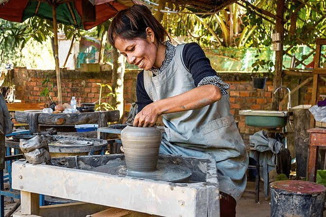 FREE Siem Reap Market & Local Temple Tour - What you get from a small group (and why it matters)