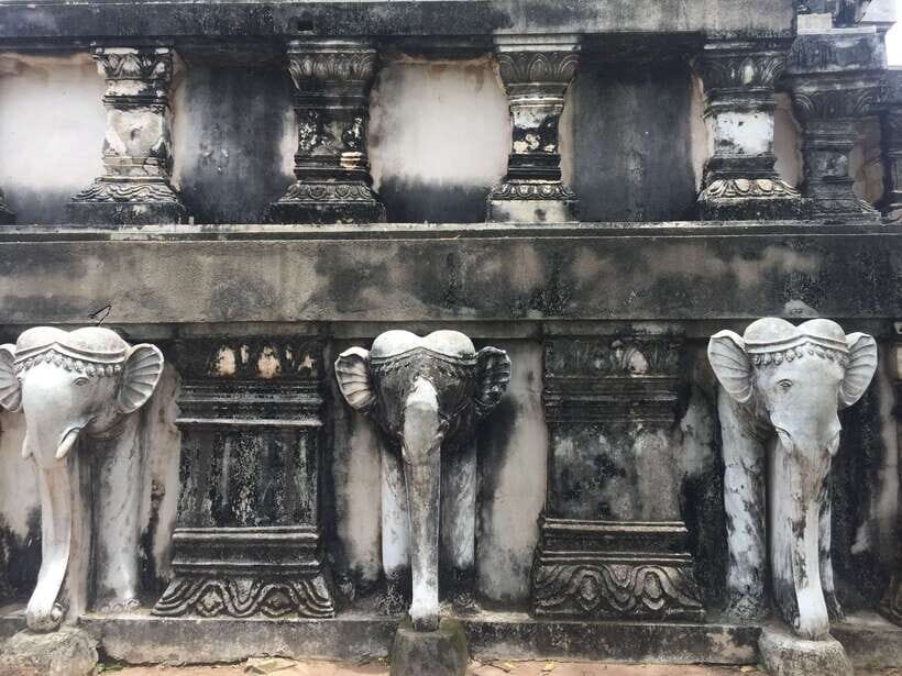 From Phnom Penh: Oudongk Mountain and Koh Chen Island Tour - Quick hits from Oudongk Mountain & Koh Chen