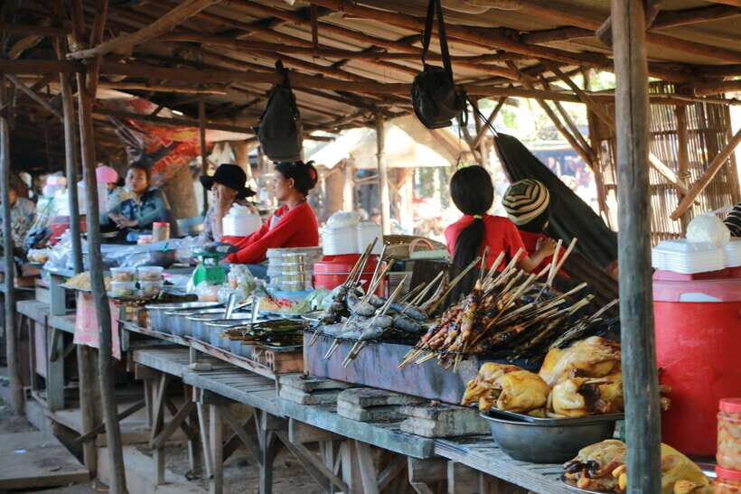 From Phnom Penh: Oudongk Mountain and Koh Chen Island Tour - Practical tips you’ll be glad you followed