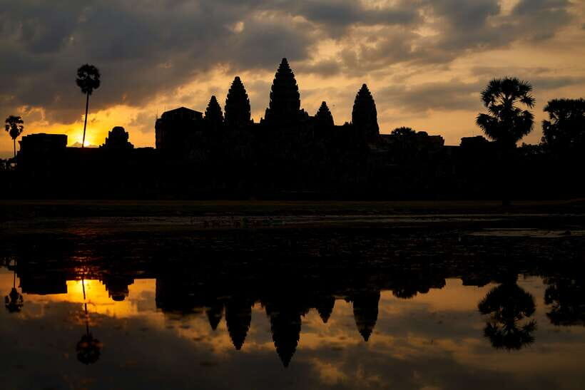 From Siem Reap: Angkor Wat Full-Day Private Tour & Sunrise - Key highlights worth planning around