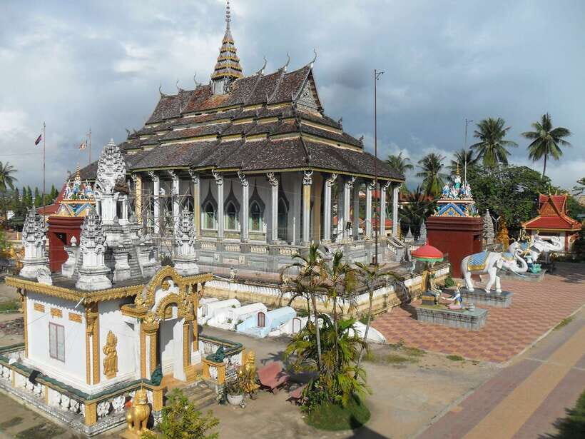 From Siem Reap: Battambang Day Trip Bamboo Train, Bats Cave - Old Colonial Buildings and Governor-Era Photos