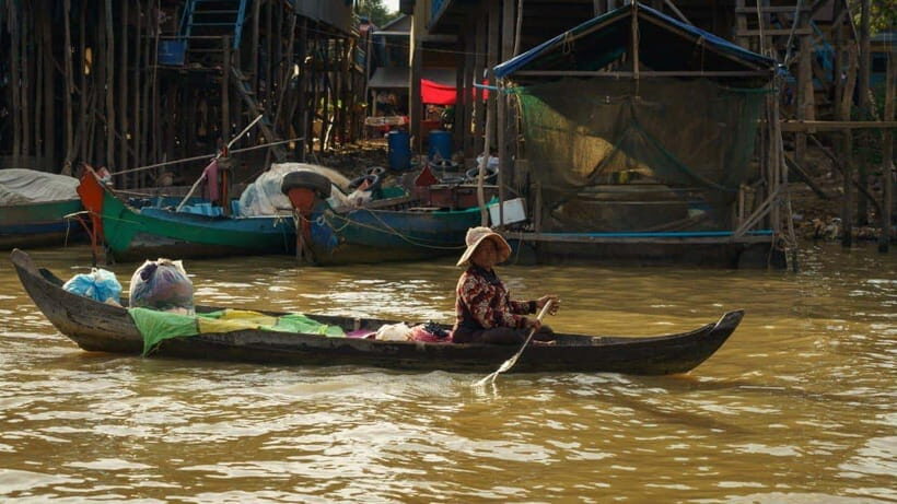 From Siem Reap: Kampong Phluk Floating Village Tour by Boat - The Tonle Sap Boat Cruise: Scale, Air, and Why the Lake Matters