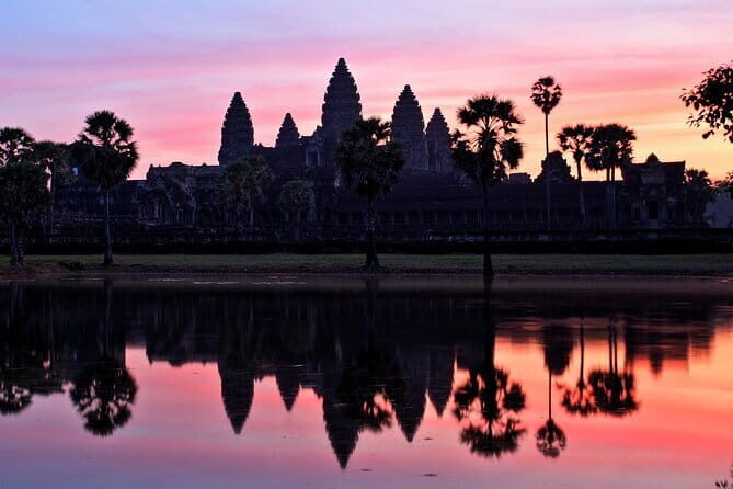 Full-Day Angkor Wat & All Must-See with Banteay Srei Private Tour - Pre Rup and Ta Prohm: Funeral-Era Beliefs to Tree-Root Drama