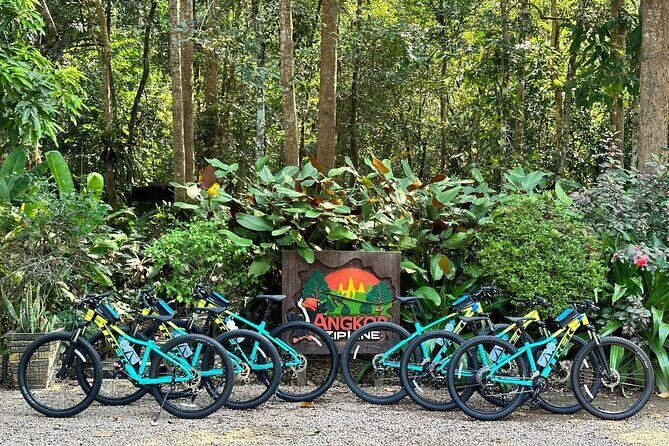 Full-Day Bike Tour in Siem Reap with Zipline - Victory Gate and Bayon: short stops built for angles and photos