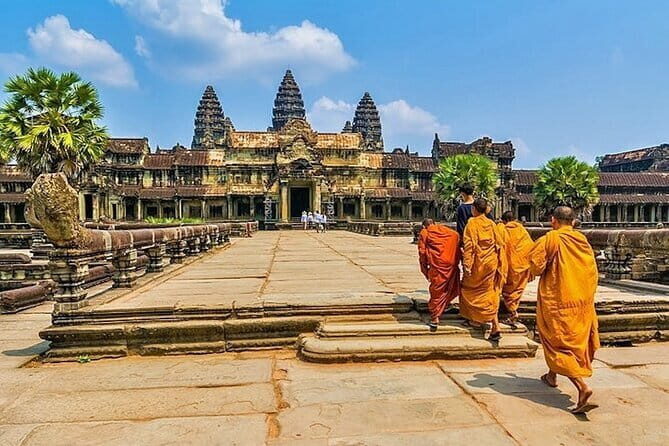 Full-Day Guided Bicycle Tour in Angkor Wat Temple - Morning Logistics in Siem Reap: Pickup, Bike Fit, and a Real Start Time