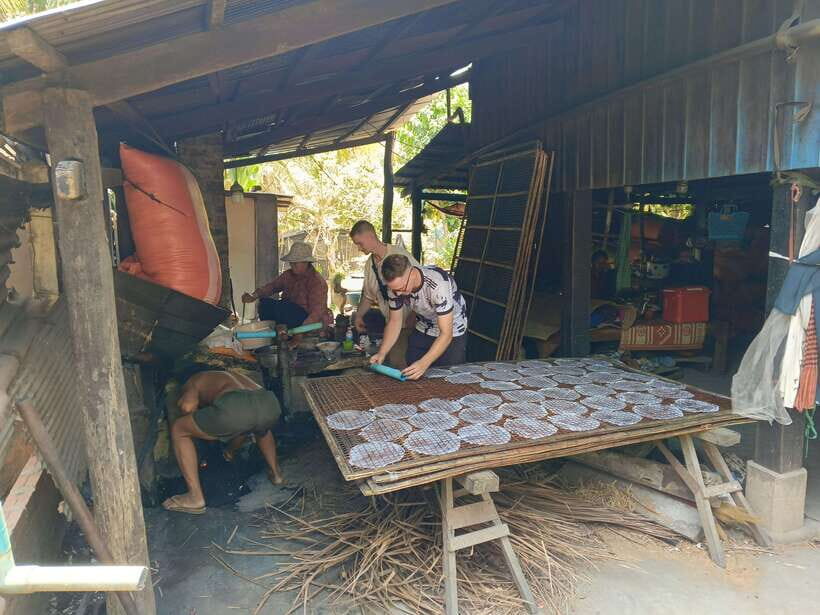 Full-day: Handicraft, Bamboo train, Killing cave, Bat Cave - Provincial landmarks and the “real Battambang” between temples and villages