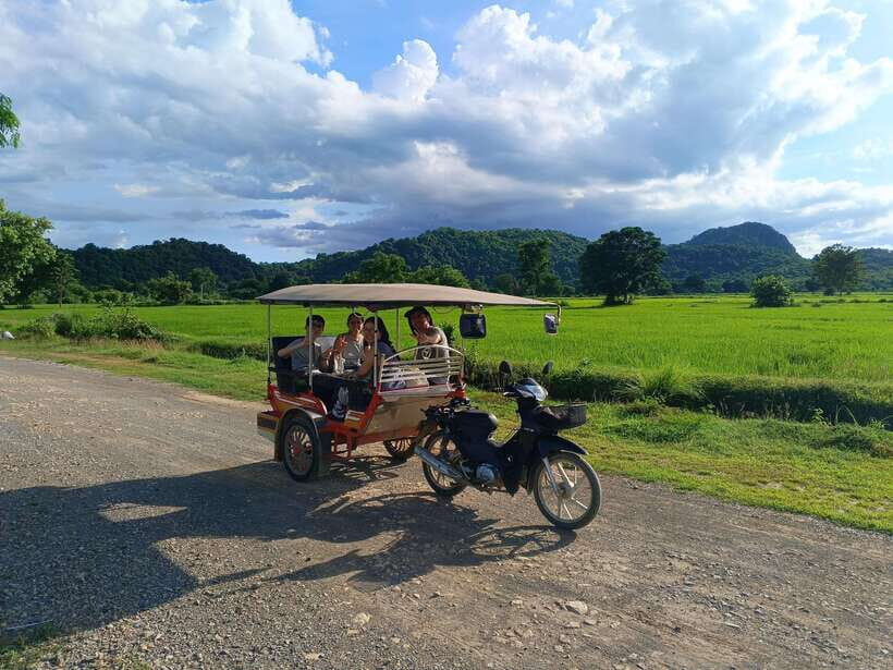 Full-day: Original bamboo train, Wat Banan, Phnom Sampov - Bamboo train day: what you pay for and what to expect