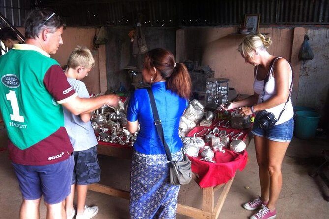 Full-Day Phnom Penh City & Silk Island with a local Tuk Tuk Tours - Wat Phnom in 40 Minutes: Quick Orientation for Your Phnom Penh Day