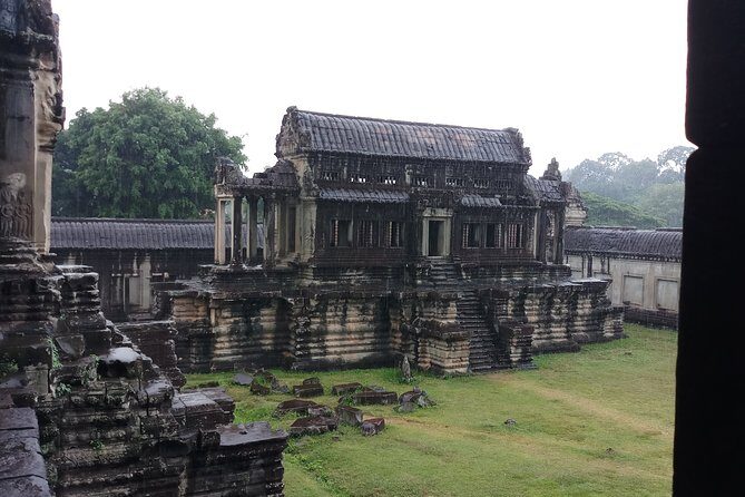 Full-Day Private Custom Tour in Siem Reap - Tonle Sap Lake, Stilt Houses, and Village Life You Can See Up Close