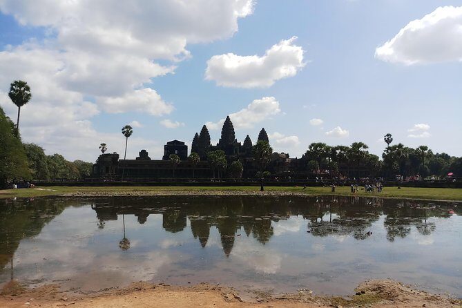 Full-Day Private Custom Tour in Siem Reap - Optional Private Guide: When Background Turns Sights Into Meaning