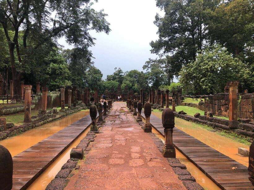 Full-Day Tour to Banteay Srey, Beng Melea & Kulen Mountain - Banteay Srei: the Lady Temple and the carvings you’ll want to slow down for