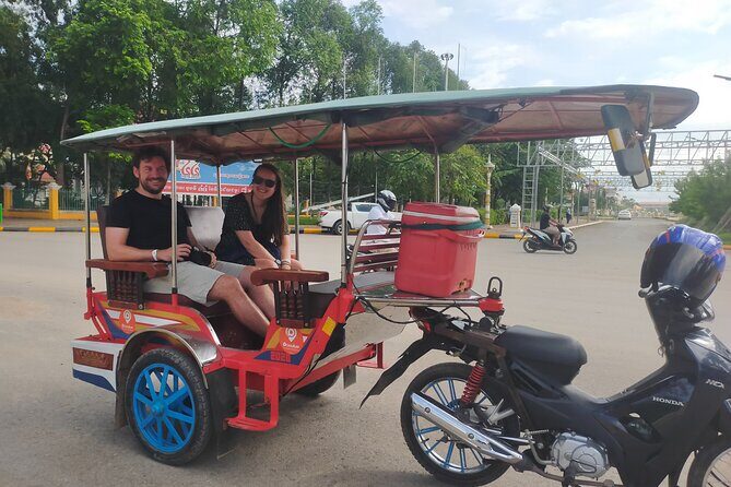 Full/Half Day Tuk TuK: Handicrafts Bambootrain Killing&Bat Caves - Wat Samrong Knong: bamboo sticky rice and a sweet local stop