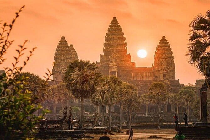 Golden Sunrise at Angkor Wat Private Guided Tour - Who this Sunrise route suits best