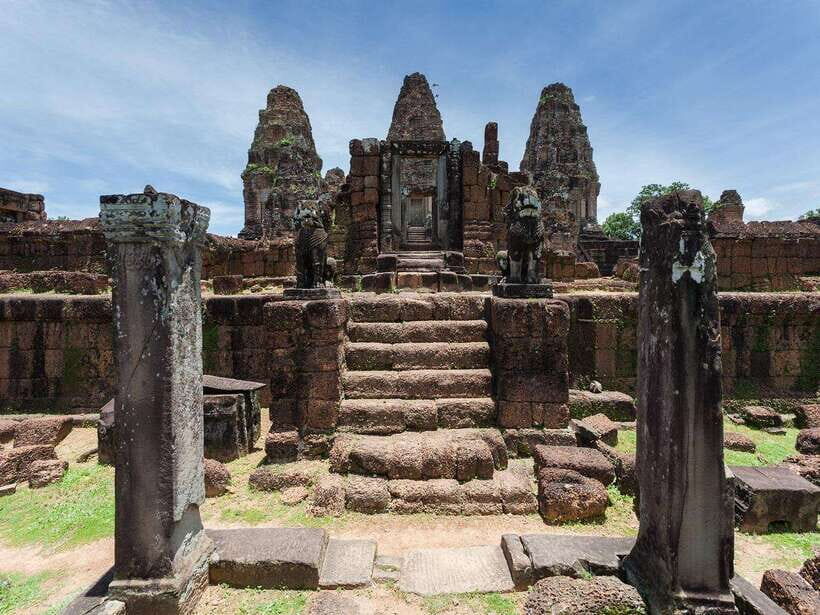 Grand Circle With Sunset Private Tuk-Tuk - Pre Rup Temple and Bakheng Mountain: the sunset finale that matters