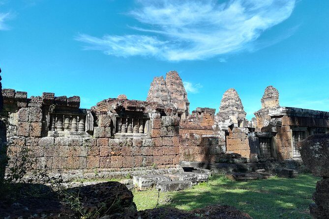 Grand Circuit with Banteay Srei and Banteay Samre Tour - The guide experience: how English explanations change what you see