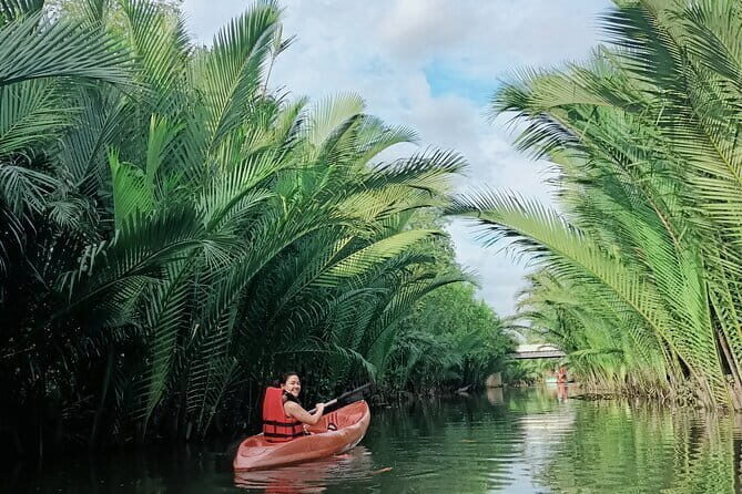 Guided Kayak trip around Green Cathedral outside Kampot, Sunset - Kayaking the Green Cathedral loop outside Kampot: what the “cathedral” really means