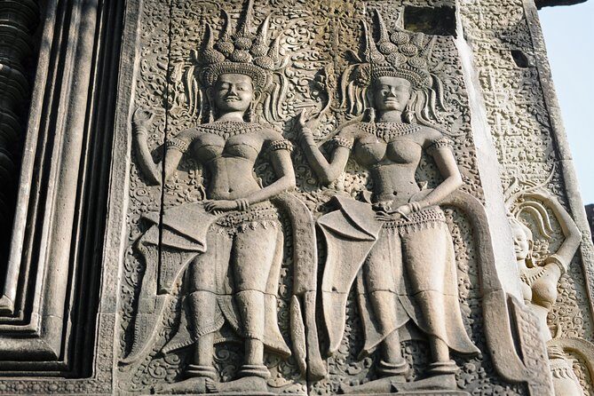 Guided Private A/C vehicle Tour Angkor Wat and Small Circle and Five Extras - Why this “intense Small Tour” works better than a slow day