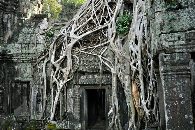 Guided Private A/C vehicle Tour Angkor Wat and Small Circle and Five Extras - Prasat Kravan and Prasat Bat Chum: small temples with specific stories