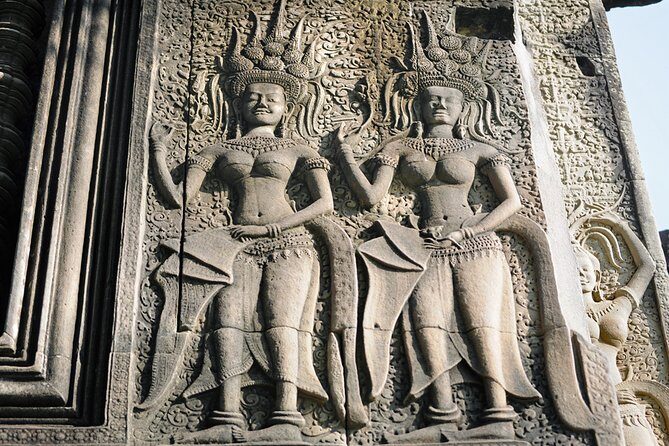 Guided Private A/C Vehicle Tour to Angkor Wat and Small Circle with Two Extras - How the private setup works (and why it matters at Angkor)