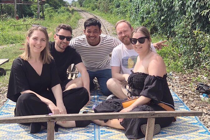 half day morning tour by Tuk-Tuk - Food Samples and Donations: Where This Tour Keeps It Local